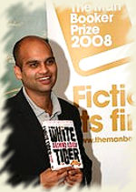 Aravind Adiga obtient le Man Booker Prize 2008